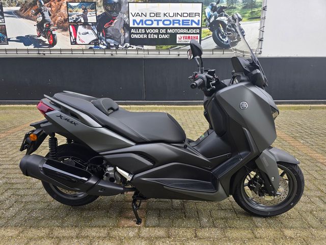 yamaha - x-max-300-abs