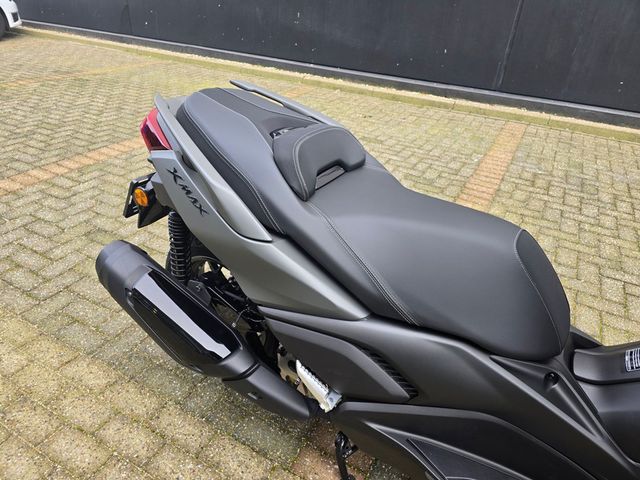yamaha - x-max-300-abs