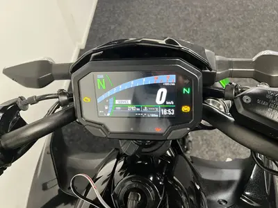 KAWASAKI Z650 – foto 2