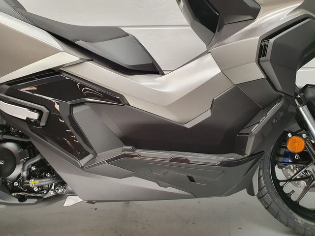 honda - adv-350