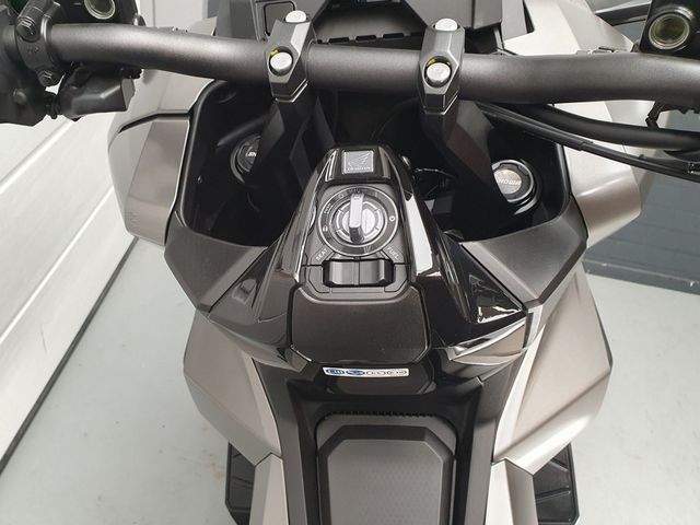 honda - adv-350