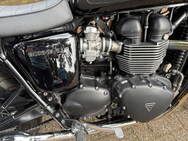 triumph - bonneville-t-100-black