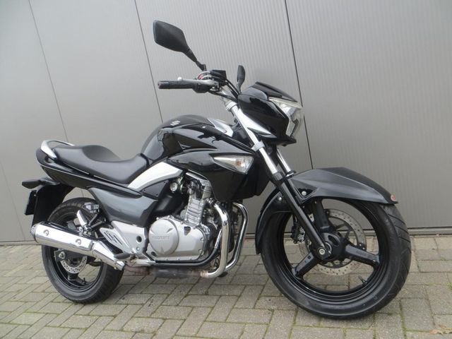 suzuki - inazuma-250