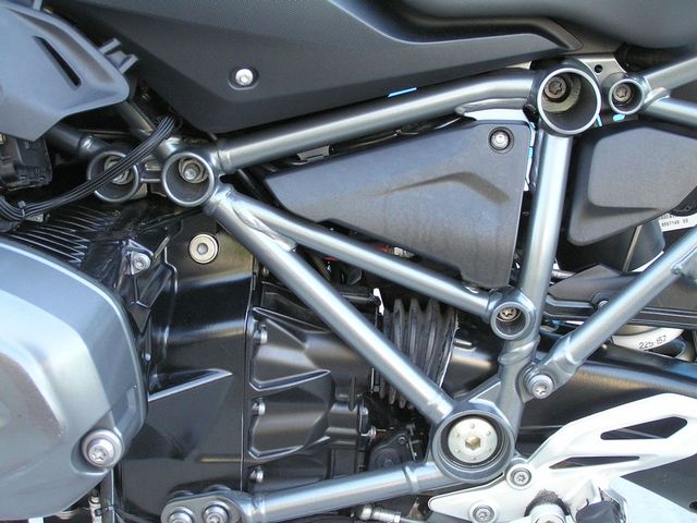 bmw - r-1200-r