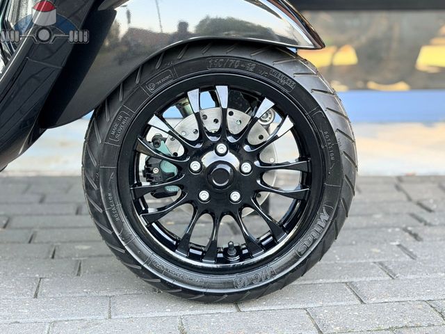 vespa - sprint-125-i-get-abs