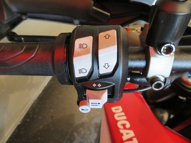 ducati - hypermotard-950-sp