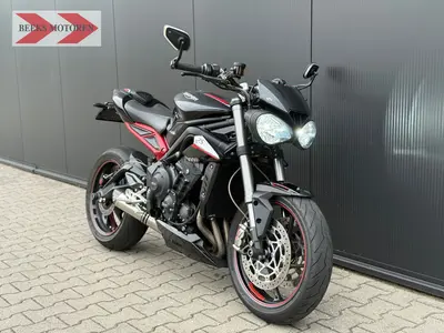 TRIUMPH STREET TRIPLE RS – foto 2