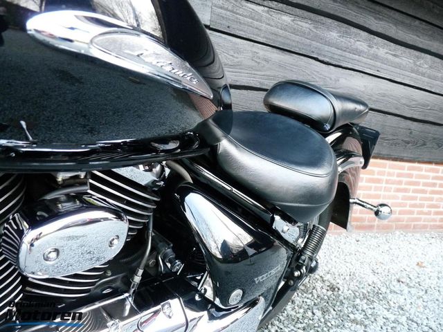 suzuki - vl-800-volusia