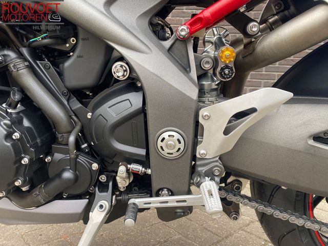 triumph - speed-triple-r
