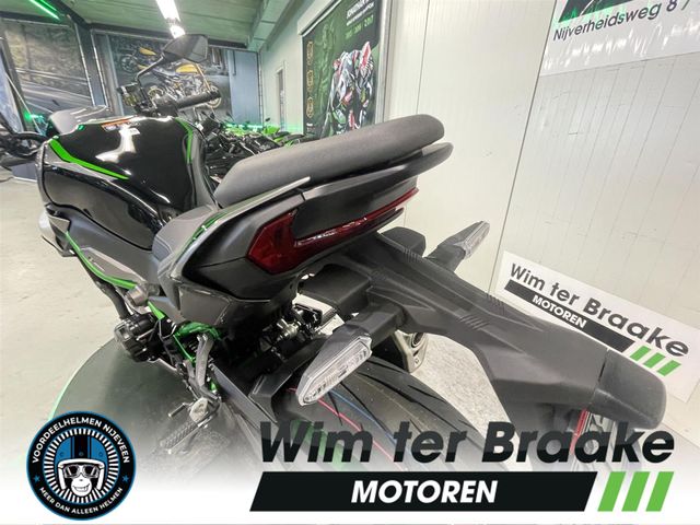 kawasaki - z900-se