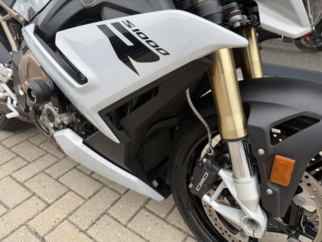 bmw - s-1000-r