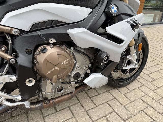 bmw - s-1000-r