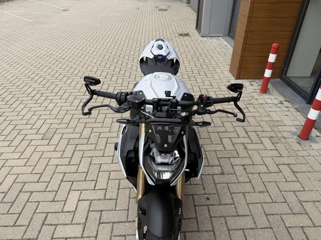 bmw - s-1000-r