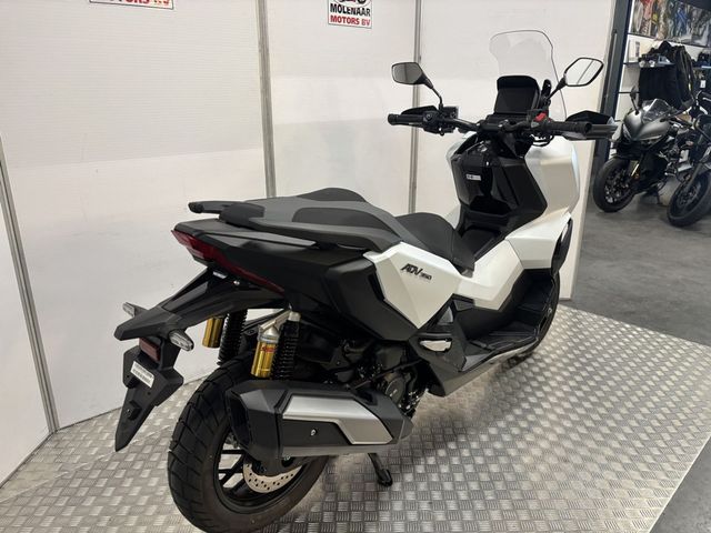 honda - adv-350