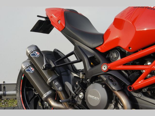 ducati - m-1100-evo