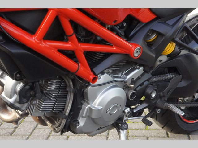 ducati - m-1100-evo