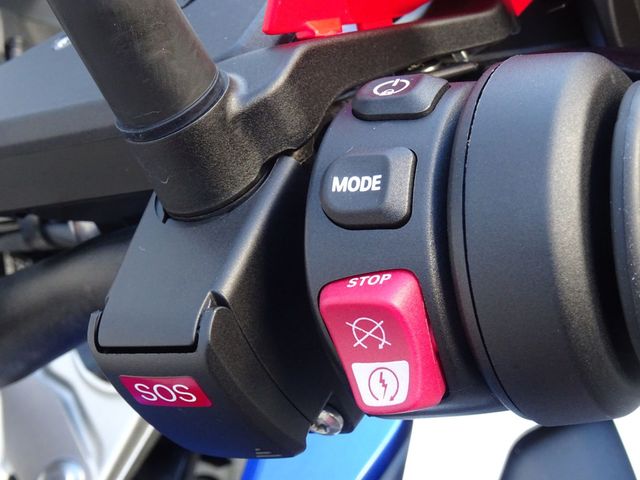 bmw - r-1300-gs-adventure-trophy