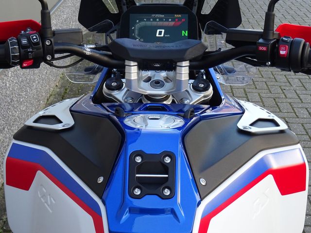 bmw - r-1300-gs-adventure-trophy