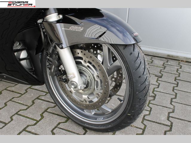 honda - st-1300-pan-european