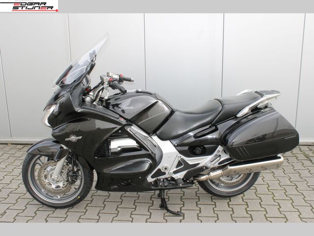 honda - st-1300-pan-european