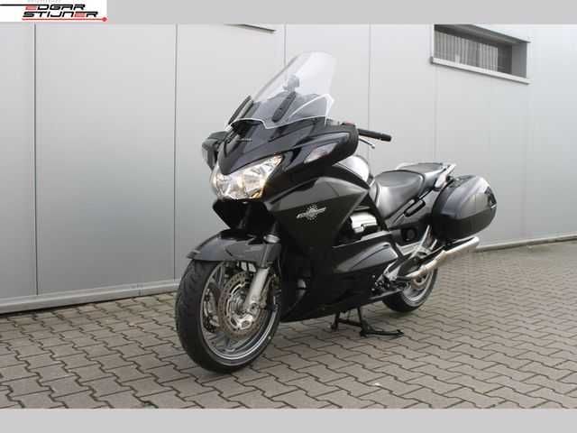 honda - st-1300-pan-european