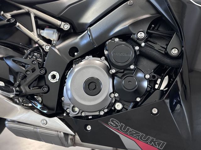 suzuki - gsx-s-1000-gt