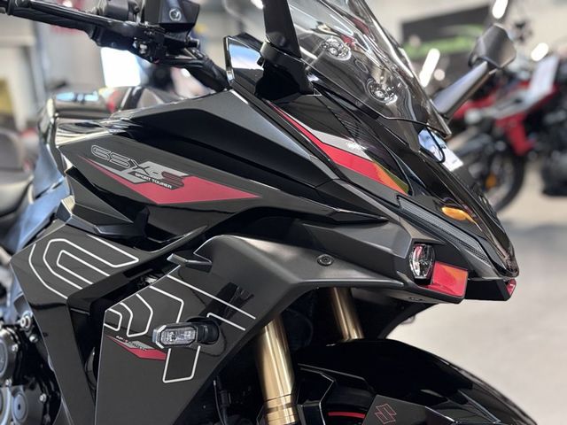 suzuki - gsx-s-1000-gt
