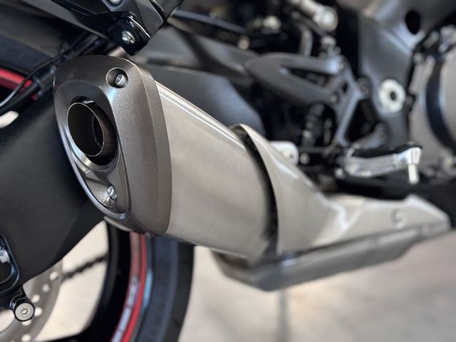 suzuki - gsx-s-1000-gt