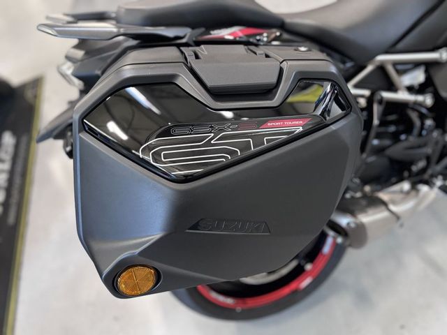 suzuki - gsx-s-1000-gt