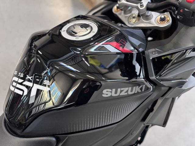 suzuki - gsx-s-1000-gt