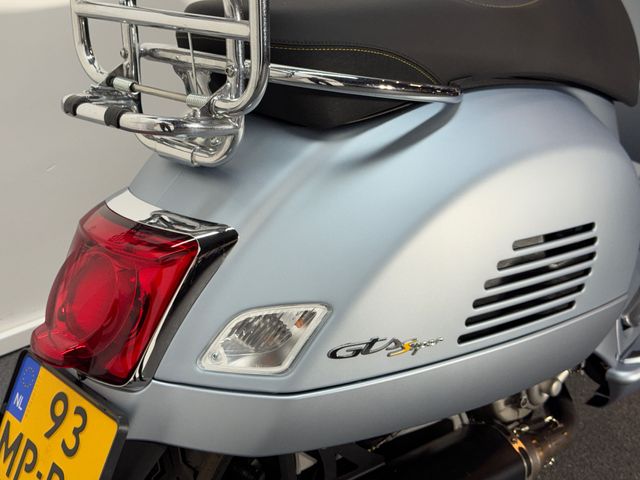 vespa - gts-300-super-sport