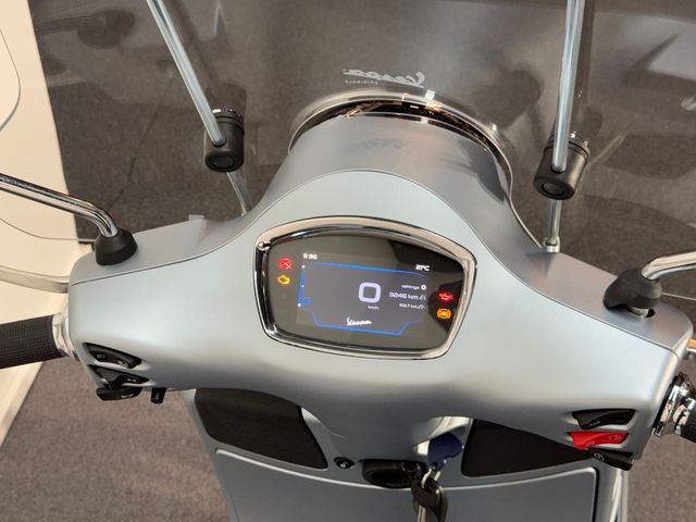 vespa - gts-300-super-sport