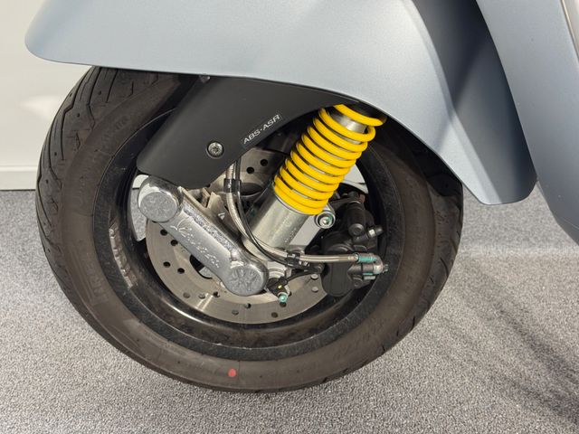 vespa - gts-300-super-sport