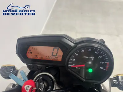 YAMAHA FZ 6 N FAZER – foto 2