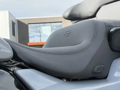 HARLEY-DAVIDSON STREET GLIDE 3 LIMITED – foto 3
