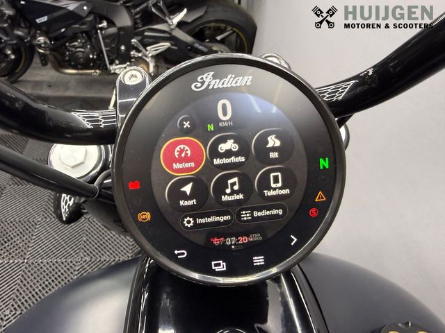 indian - chief-bobber-dark-horse