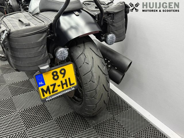 indian - chief-bobber-dark-horse