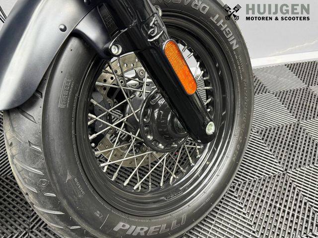 indian - chief-bobber-dark-horse