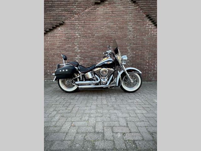 harley-davidson - softail-deluxe-flstni