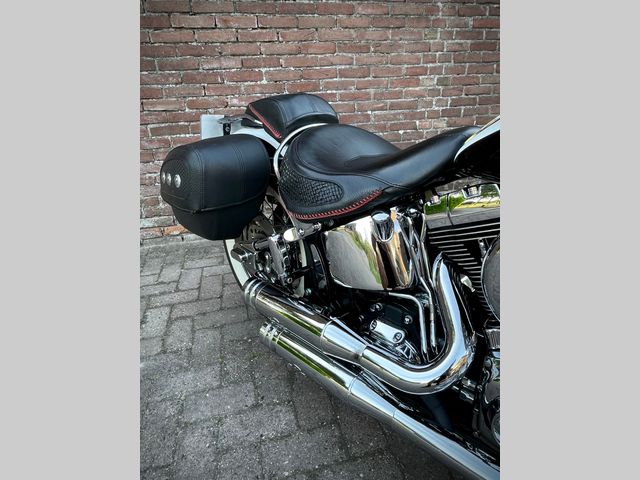 harley-davidson - softail-deluxe-flstni