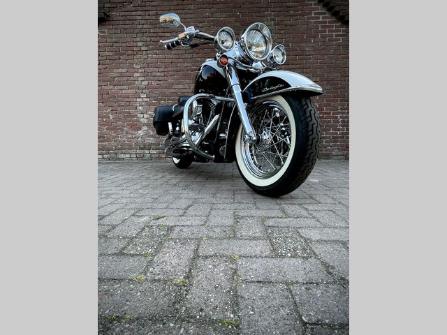 harley-davidson - softail-deluxe-flstni