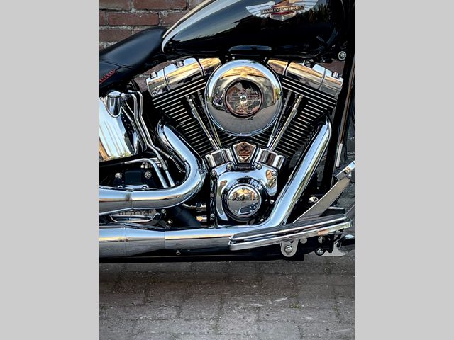 harley-davidson - softail-deluxe-flstni