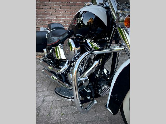 harley-davidson - softail-deluxe-flstni