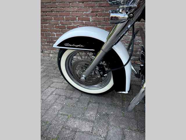 harley-davidson - softail-deluxe-flstni