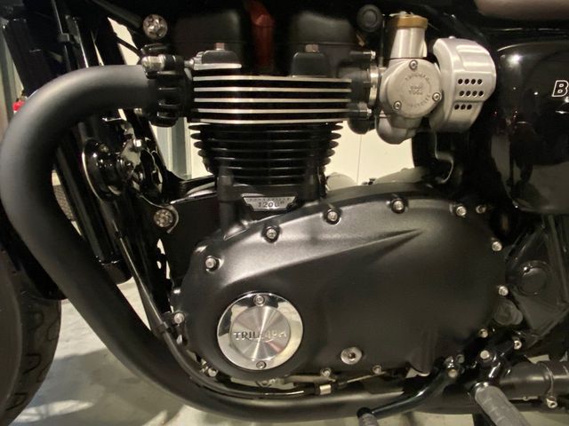 triumph - bonneville-t-120-black