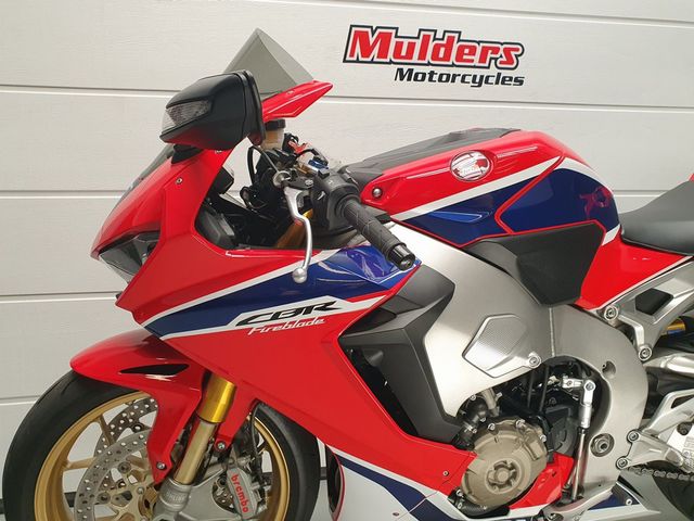 honda - cbr-1000-rr-fireblade-sp