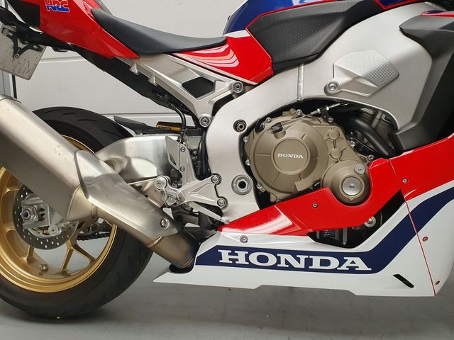 honda - cbr-1000-rr-fireblade-sp