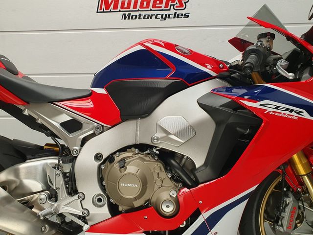 honda - cbr-1000-rr-fireblade-sp