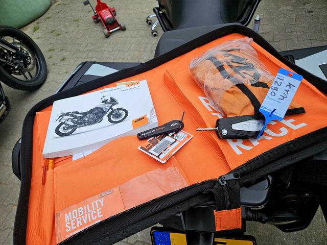 ktm - 1290-super-adventure-s