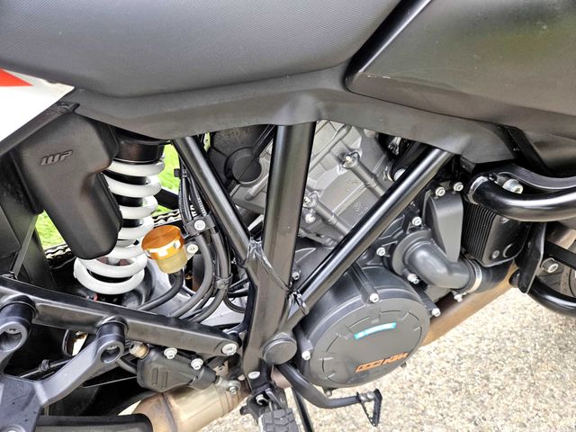 ktm - 1290-super-adventure-s